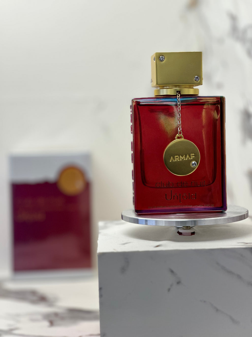 Club de Nuit Untold Eau de Parfum 105 ml.
